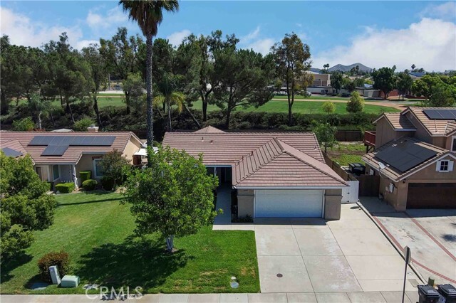 Property Photo:  40589 Sunflower Road  CA 92562 