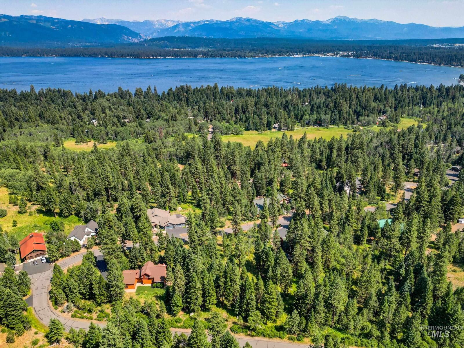 Property Photo:  1612 Lakeridge  ID 83638 