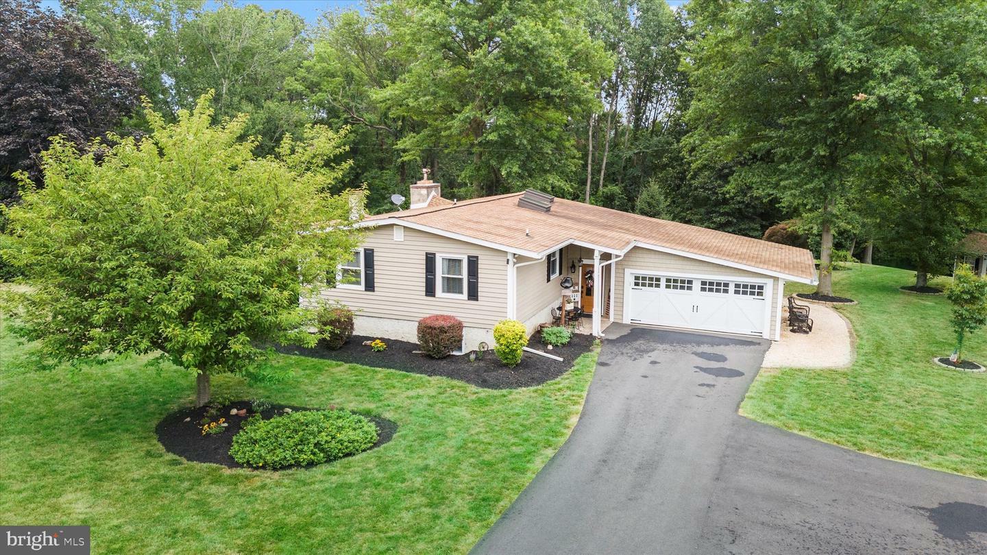 Property Photo:  162 Long Lane  PA 17536 