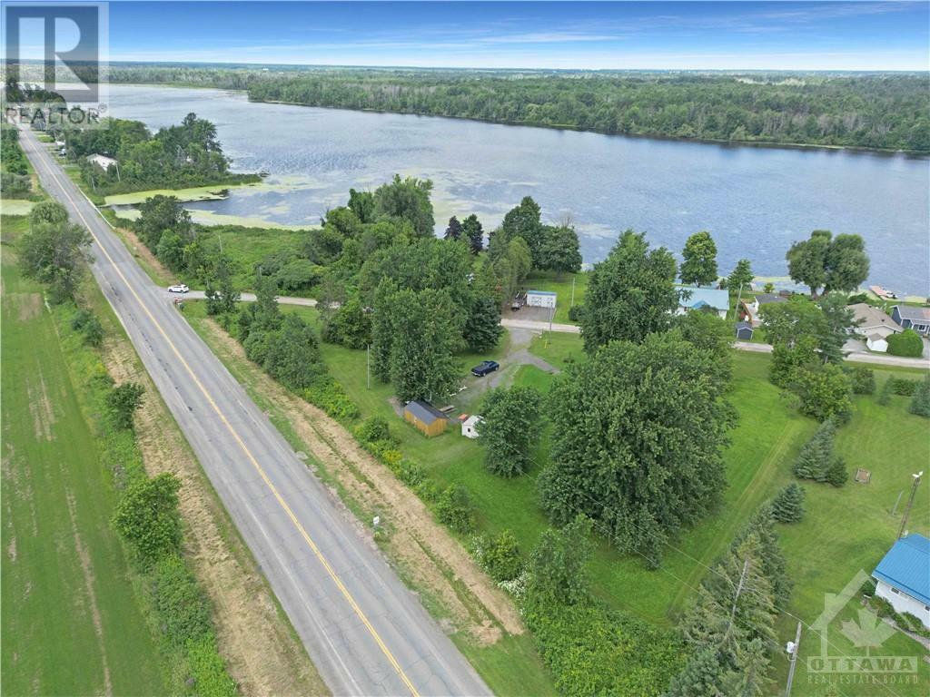 Photo de la propriété:  3826 Rideau River Road  ON K0G 1G0 