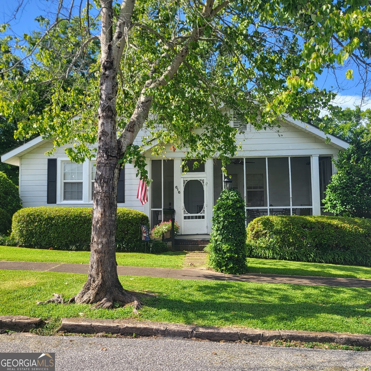 Property Photo: 616 Denson Street AL 36854