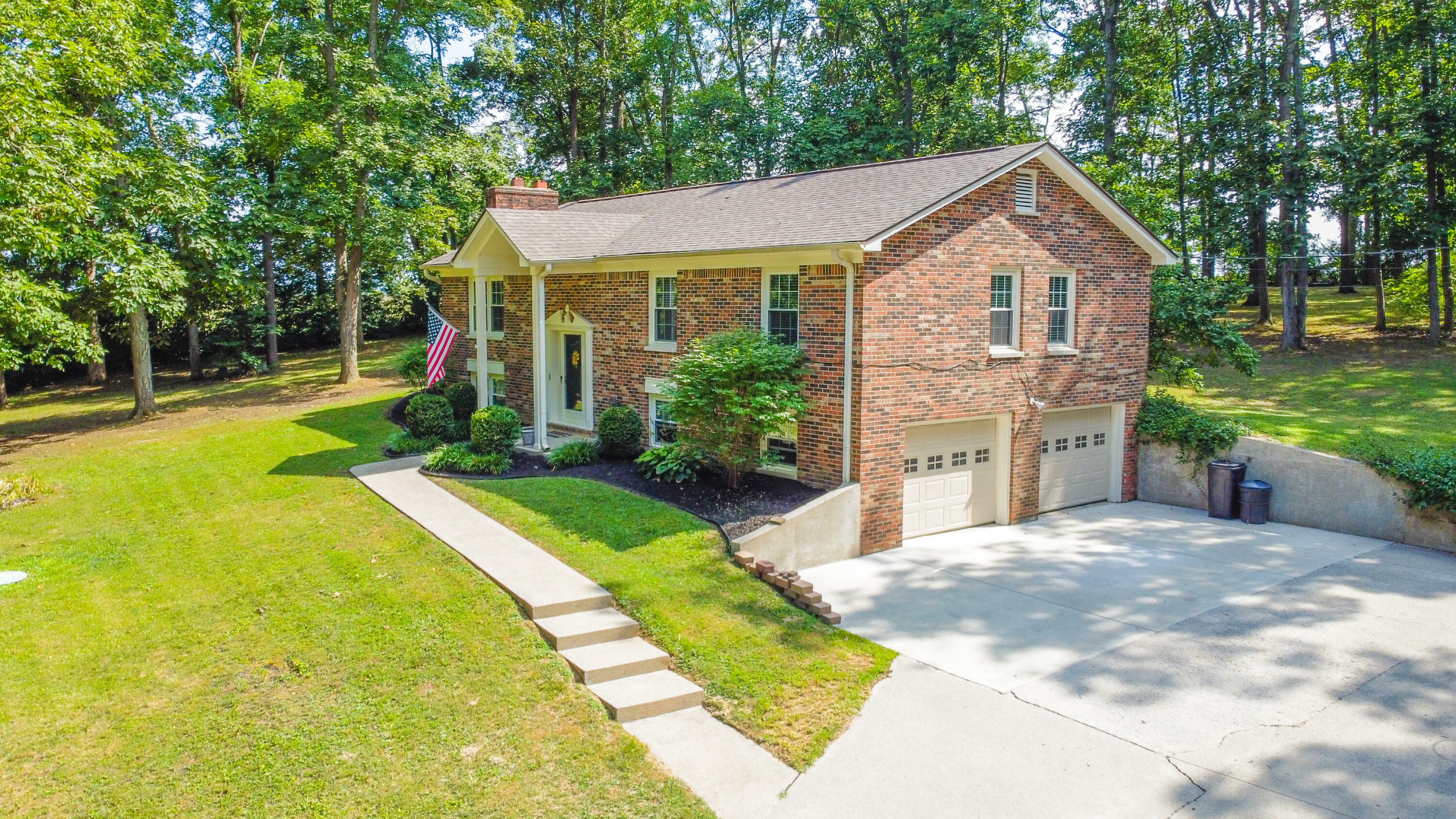 Property Photo: 260 Edgewood Drive KY 40330