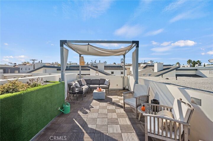 Property Photo: 535 11th Street CA 90254