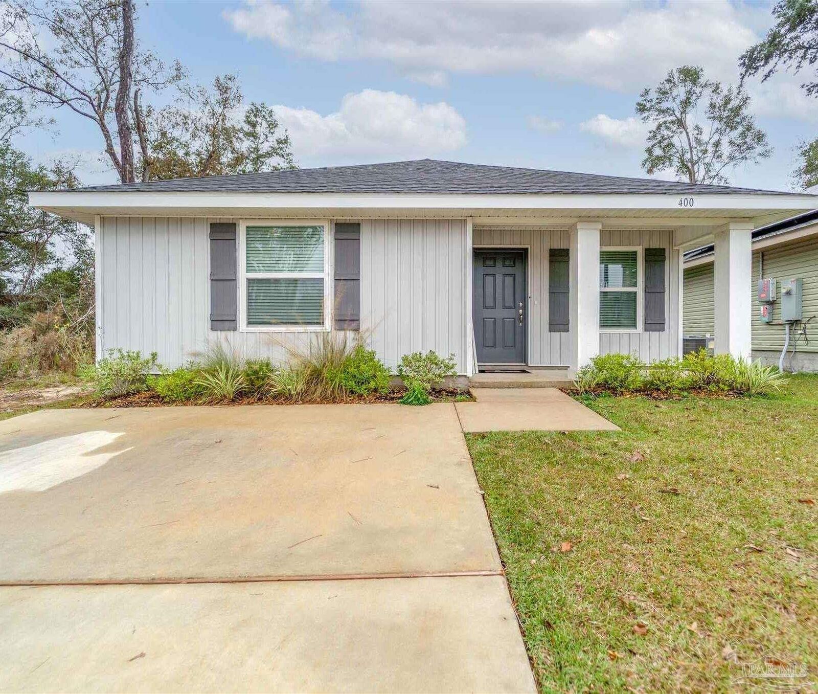 Property Photo: 1034 Brimwood Cir 19A FL 32533