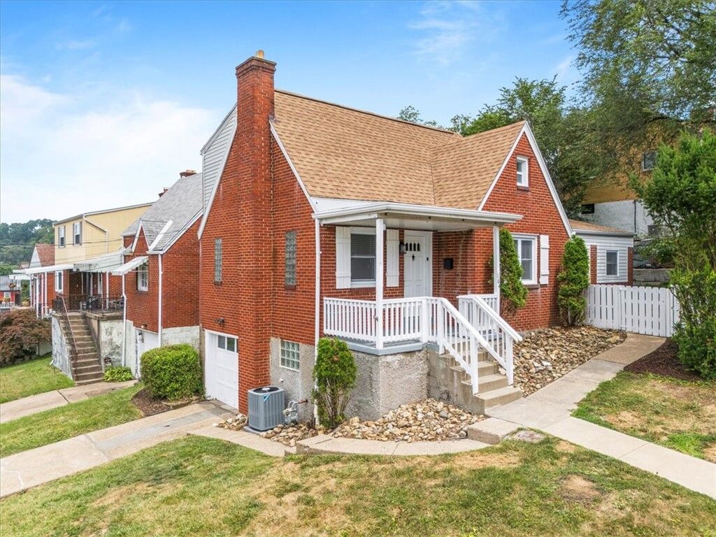 Property Photo: 164 Sceneridge Ave PA 15227