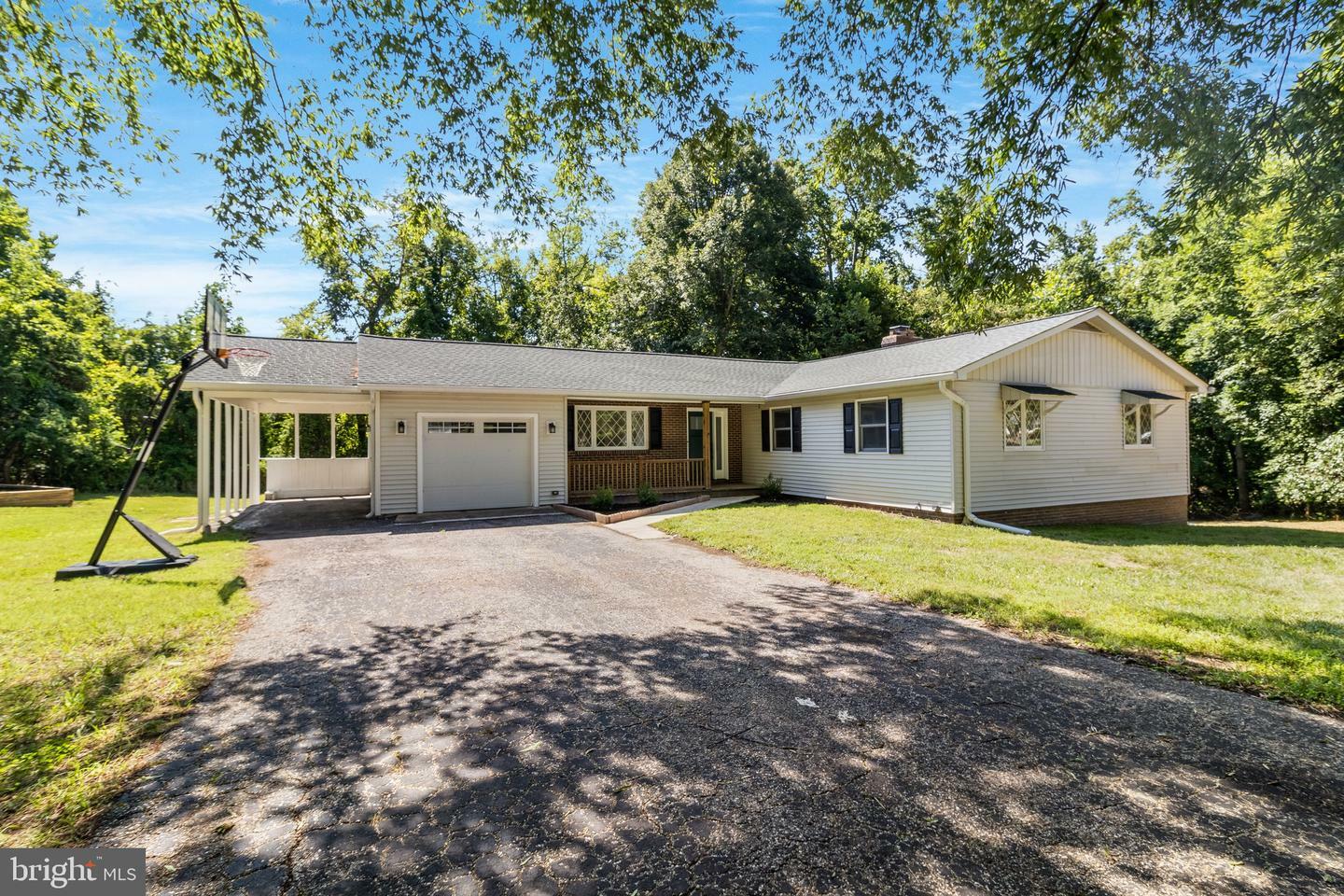 Property Photo: 6931 Lord Baltimore Drive MD 20736