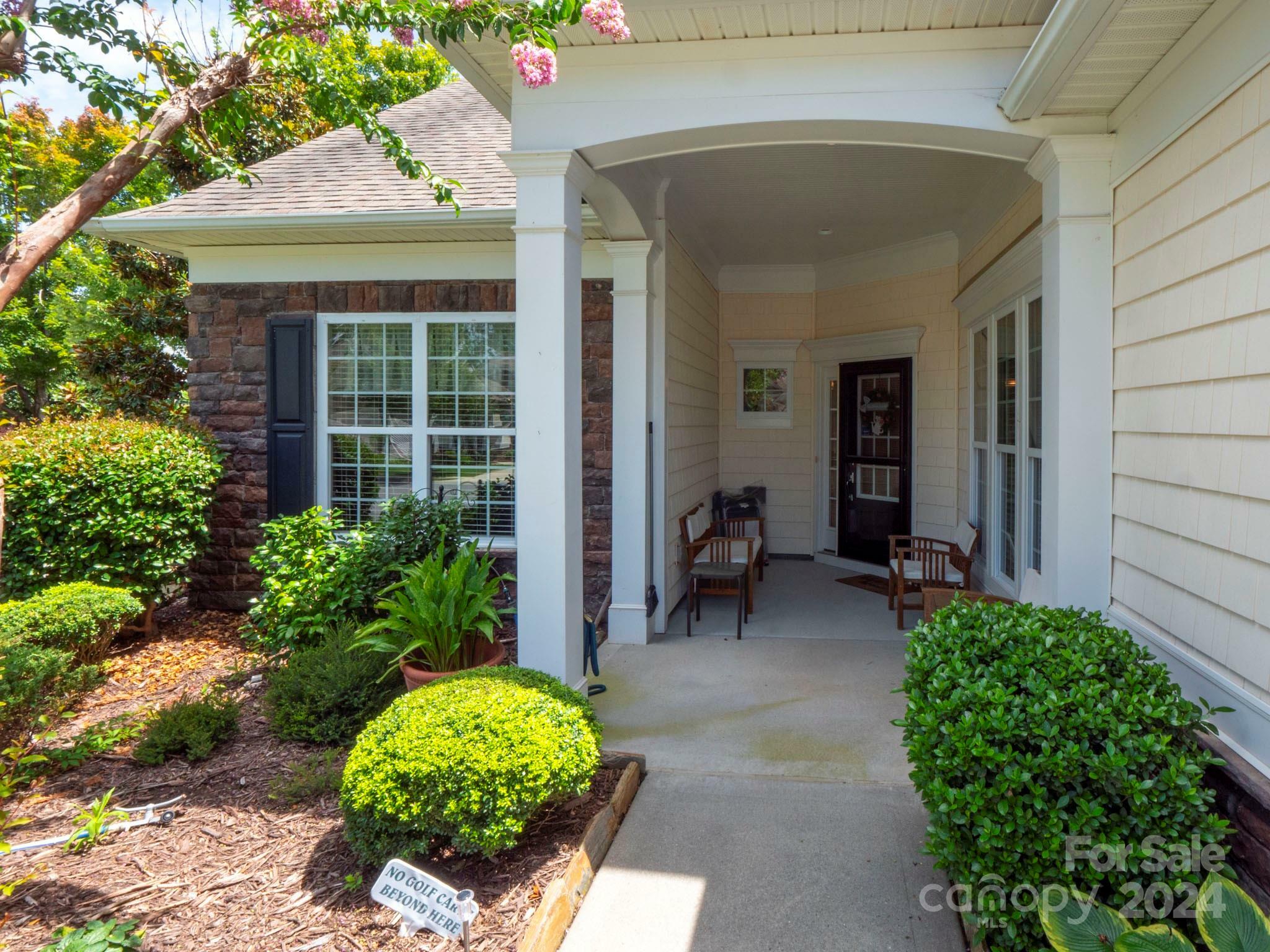 Property Photo:  2123 Hartwell Lane  SC 29707 