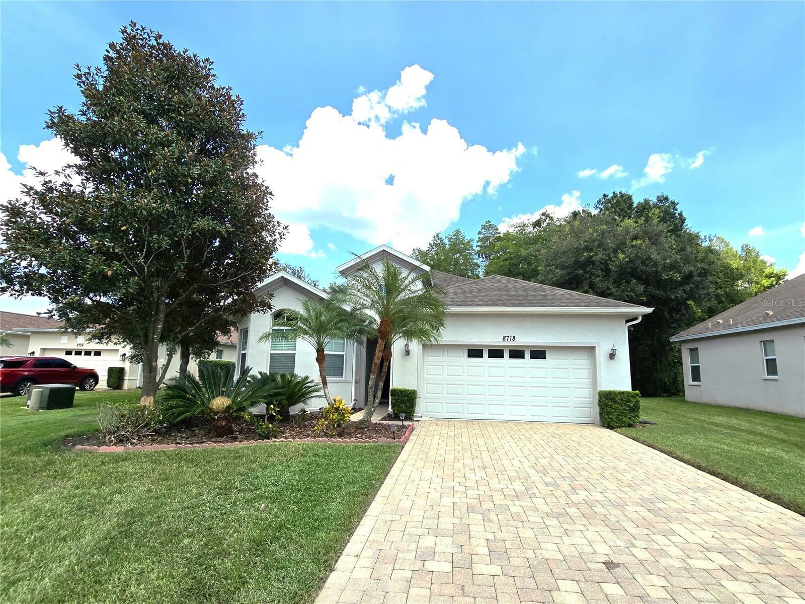 Property Photo:  8718 Preston Woods Court  FL 34638 