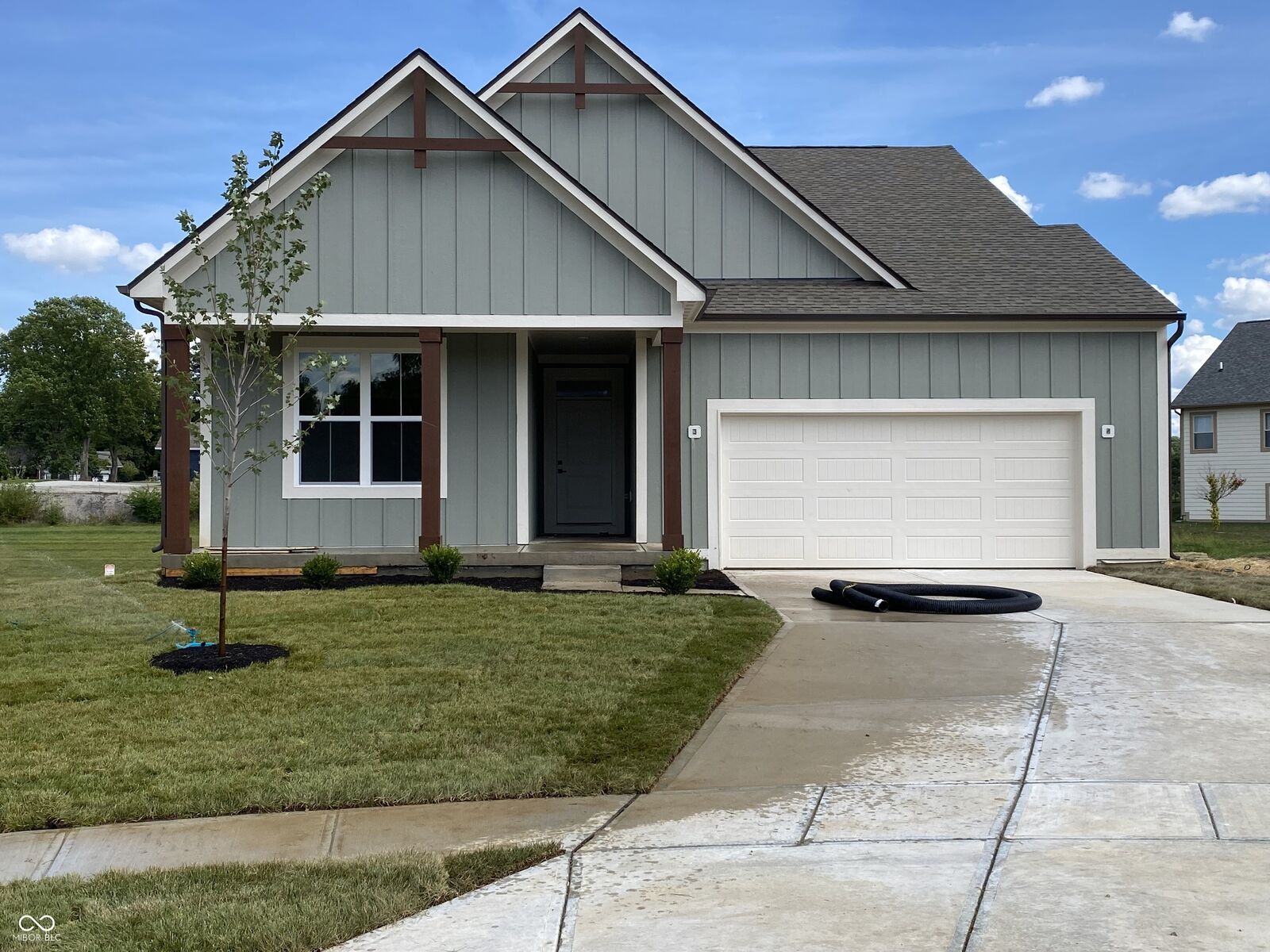 Property Photo:  211 Bardwell Court  IN 46229 