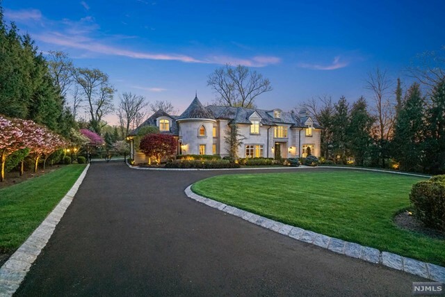 Property Photo:  96 Buckingham Road  NJ 07670 