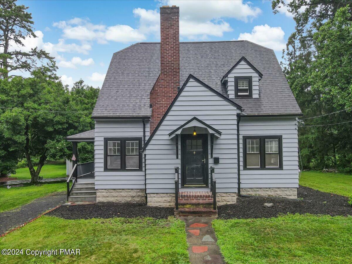 Property Photo:  10 Spangenburg Avenue  PA 18301 