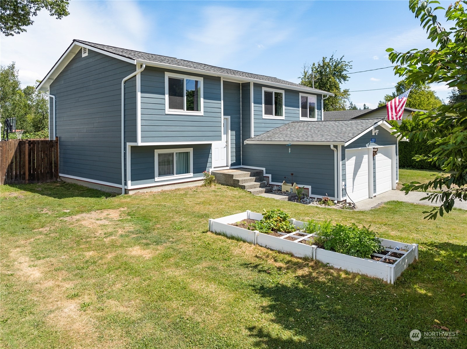 Property Photo:  21317 Plaza Drive  WA 98284 