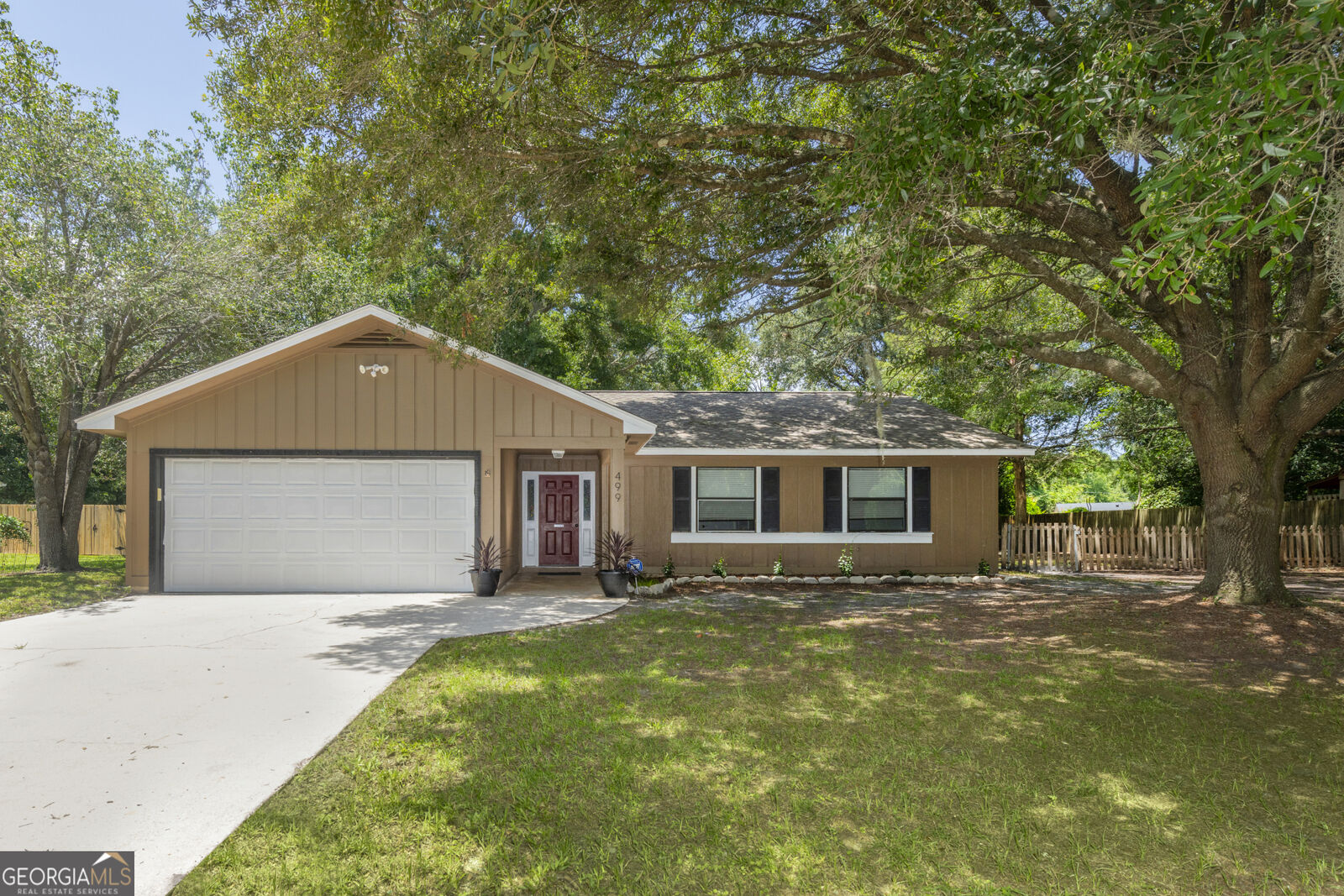 Property Photo:  499 Cypress Lane  GA 31558 