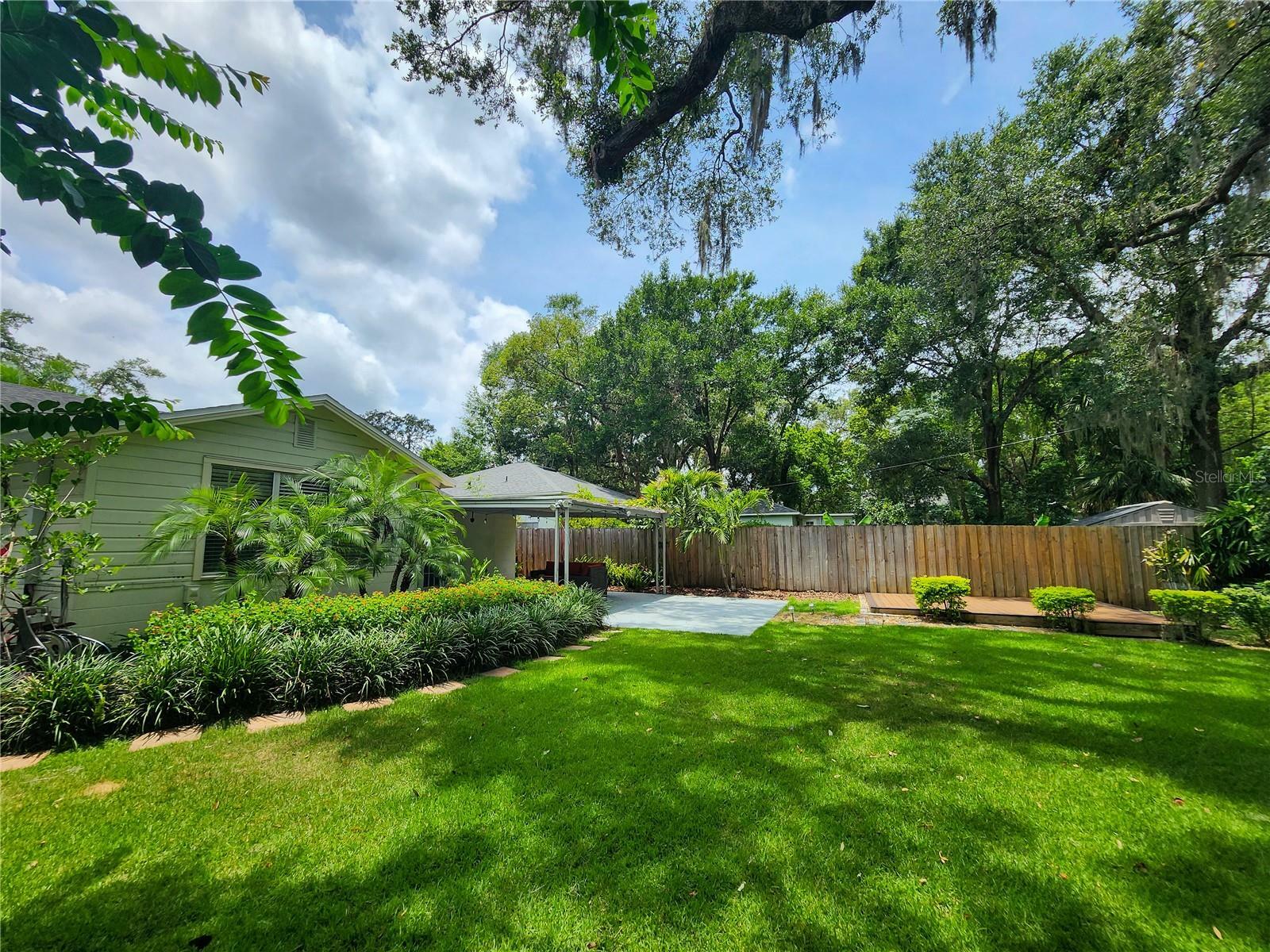 Property Photo:  1515 E Ridgewood Street  FL 32803 