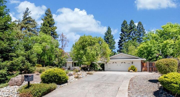 4808 Saint Thomas Drive  Fair Oaks CA 95628 photo