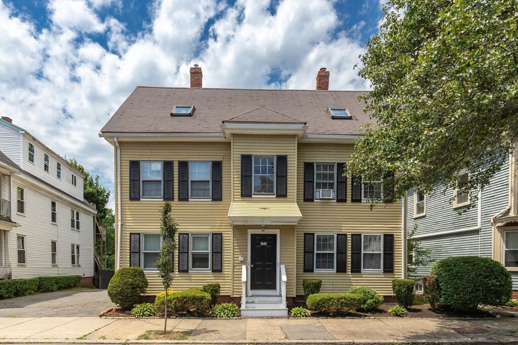 Property Photo: 352 Cabot St MA 01915