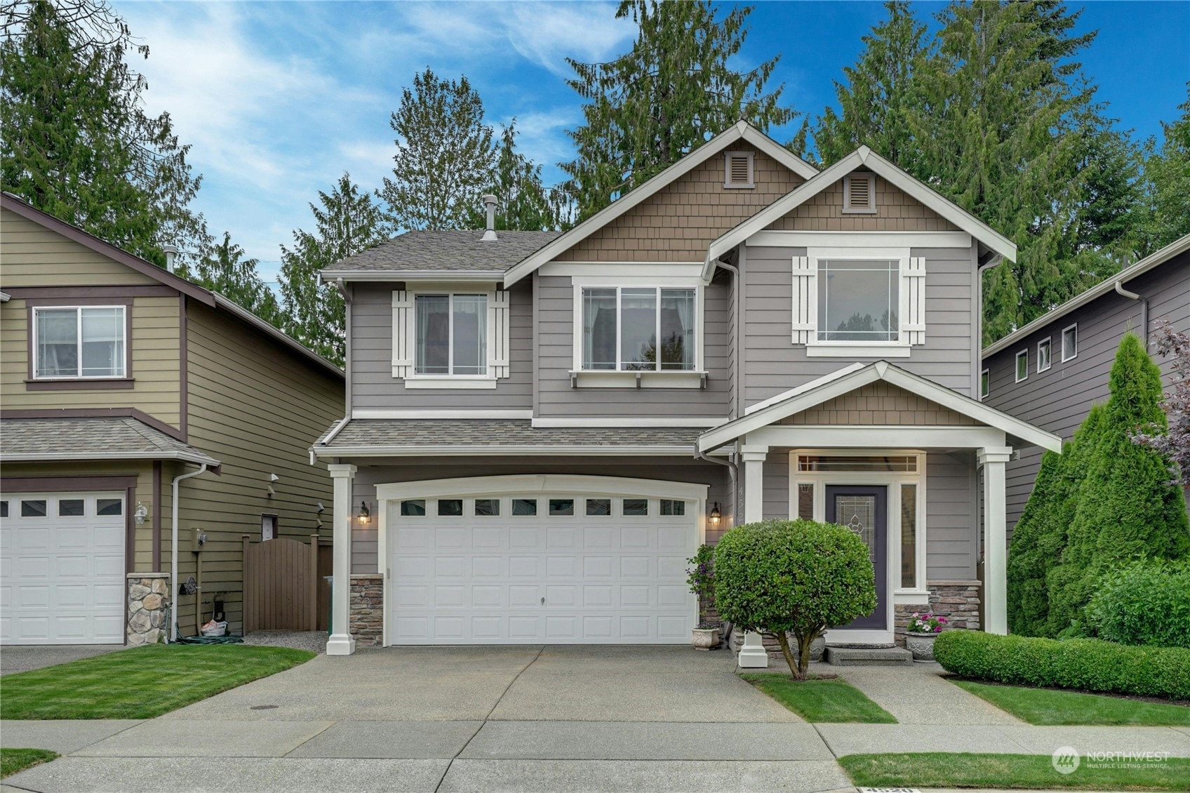 Property Photo:  4520 147th Place SE  WA 98012 