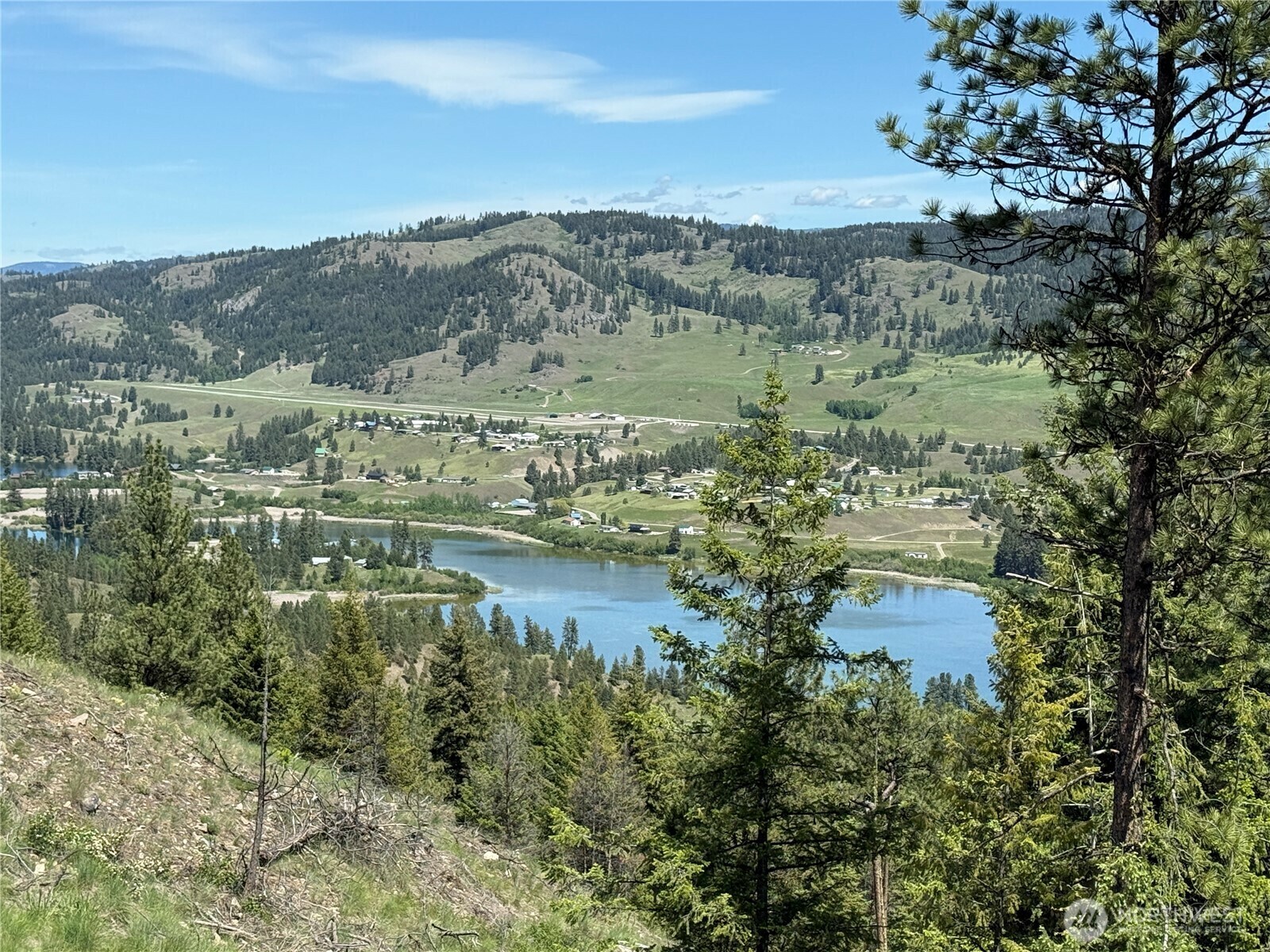 Property Photo:  113  Boulder Way  WA 99166 