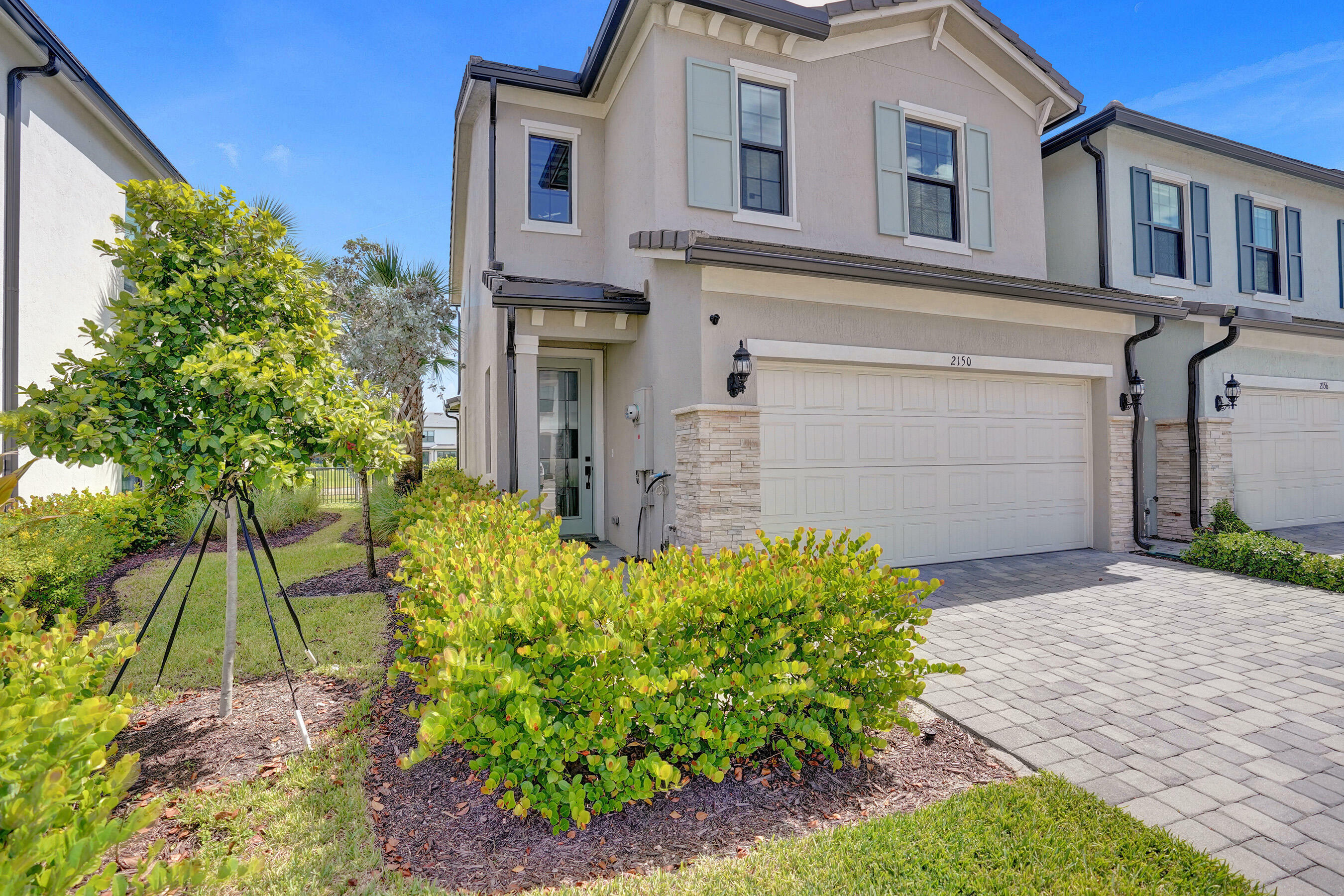 Property Photo:  2150 Appleton Circle N  FL 33309 