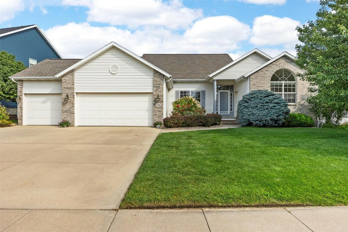 Property Photo:  126 Teakwood Lane NE  IA 52402 