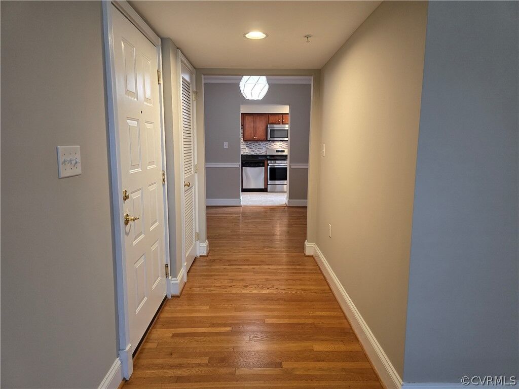 Property Photo:  45 E Lock Lane U7  VA 23226 
