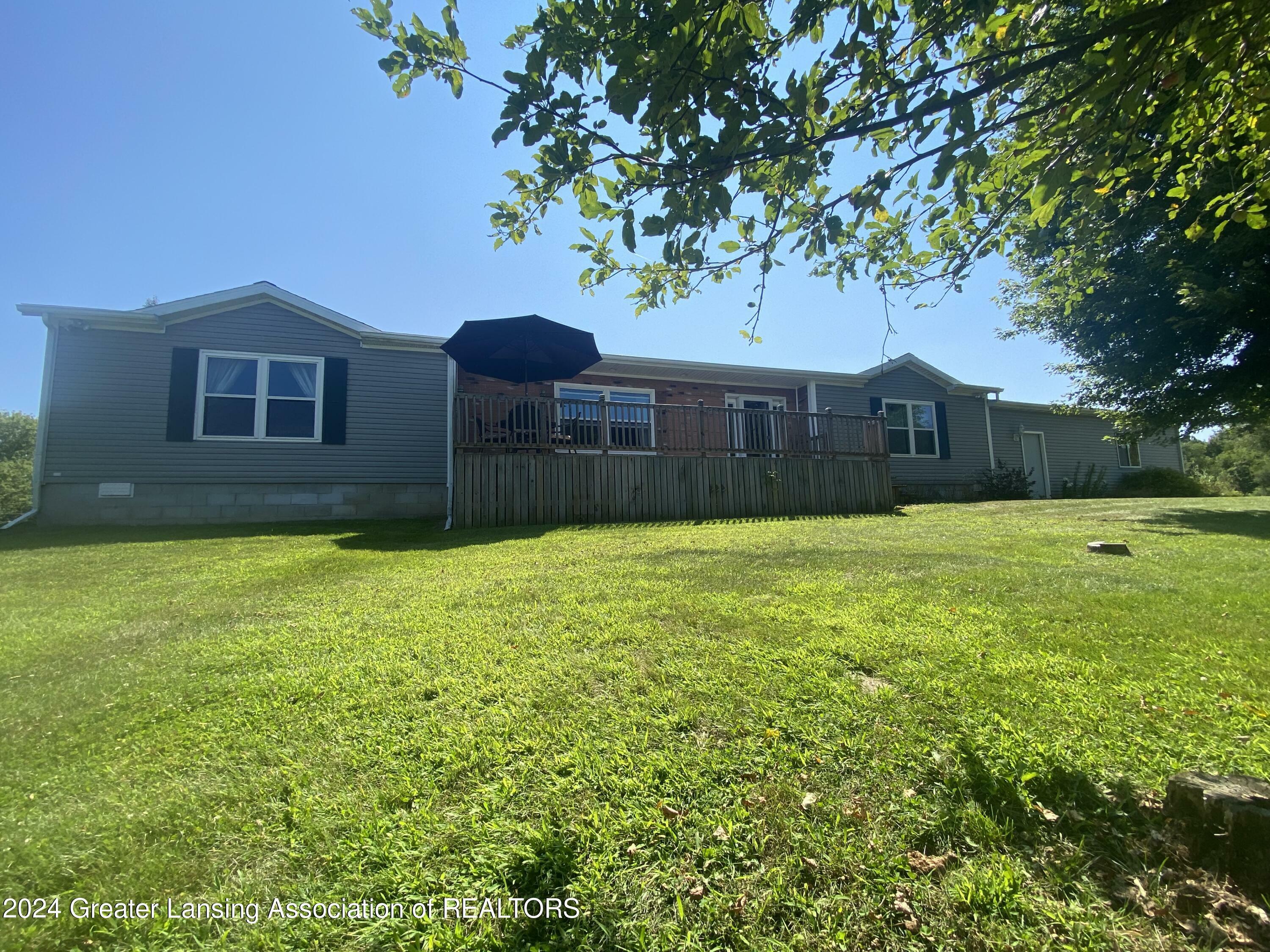 Property Photo:  1831 N Royston Road  MI 48813 