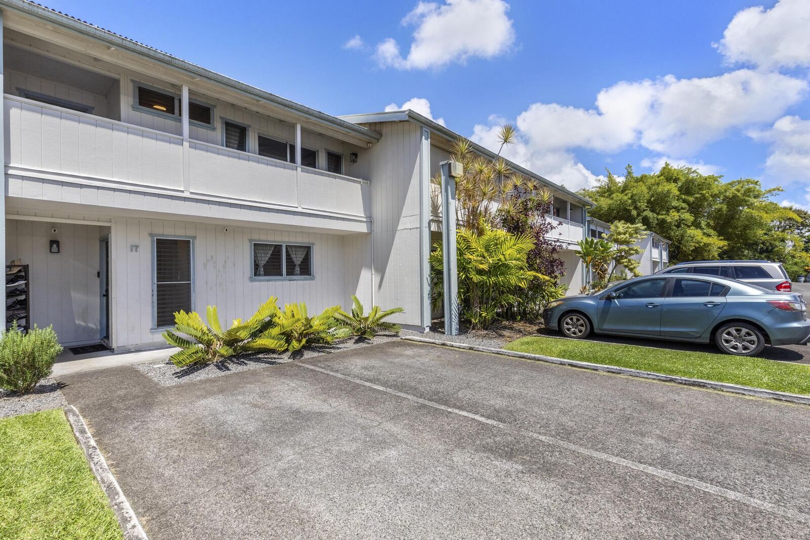 Property Photo:  34 Kawili St 17  HI 96720 