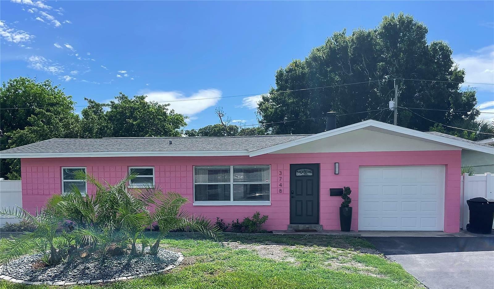 Property Photo:  3748 Manatee Drive SE  FL 33705 