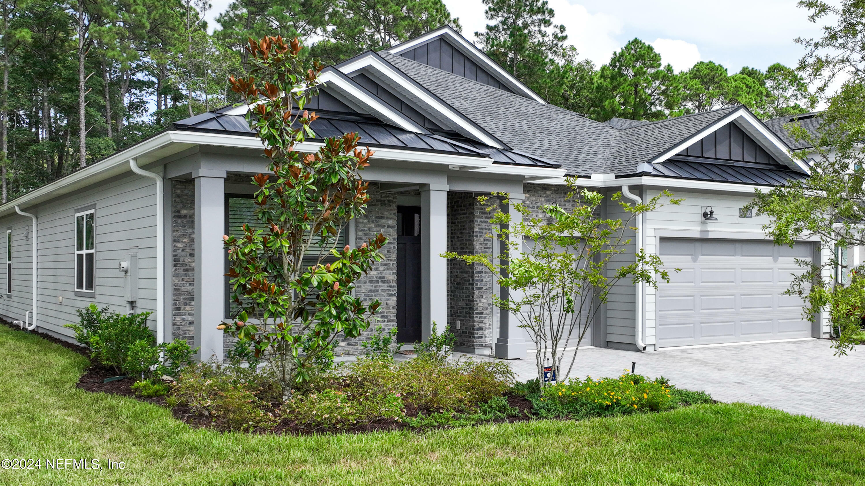 Property Photo:  10385 Silverbrook Trail  FL 32256 