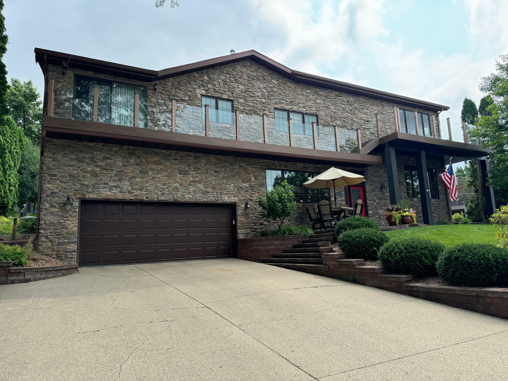 Property Photo:  1428 Edgewater Drive  MN 56007 