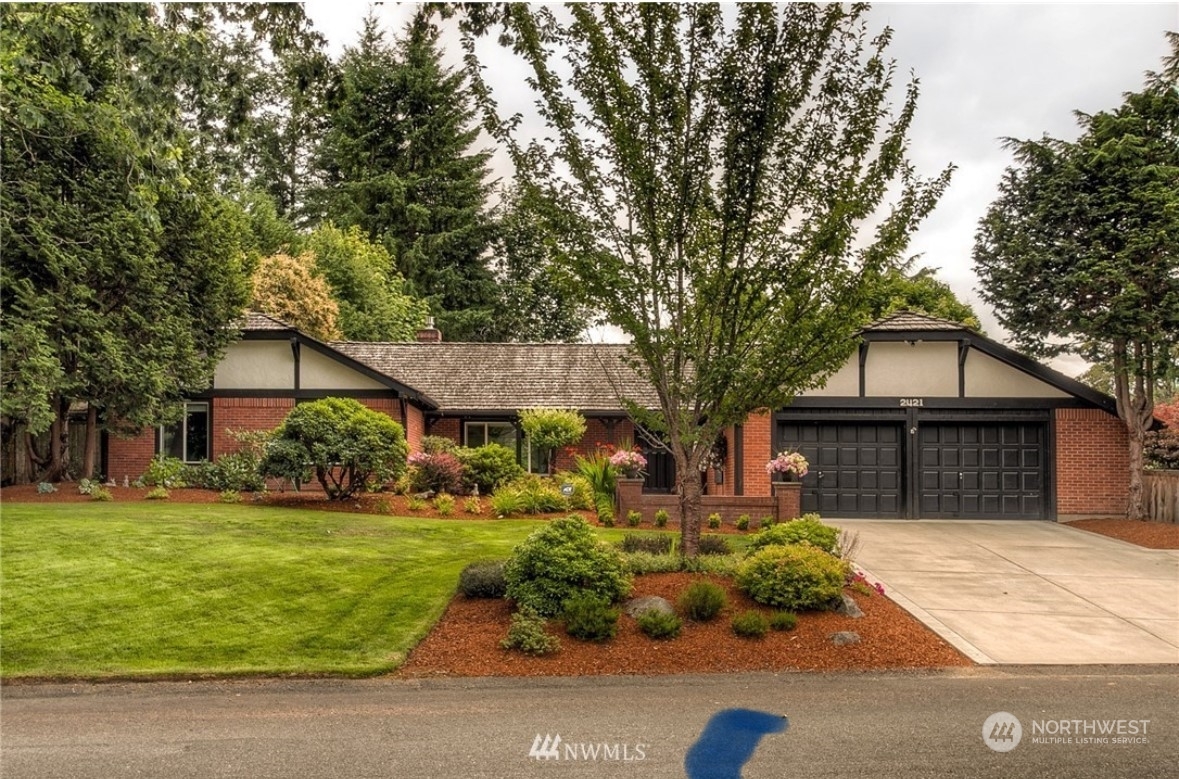 Property Photo:  2421 Wedgewood Drive SE  WA 98501 