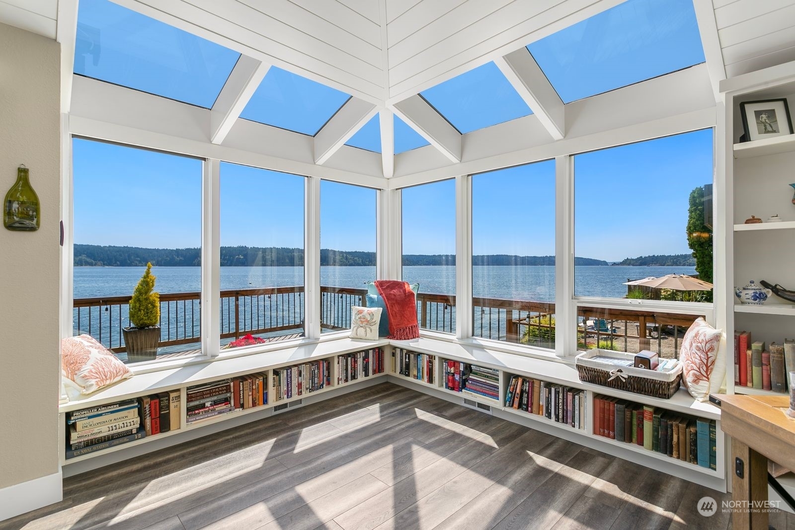 Property Photo:  15475 Sunny Cove Drive SE  WA 98359 