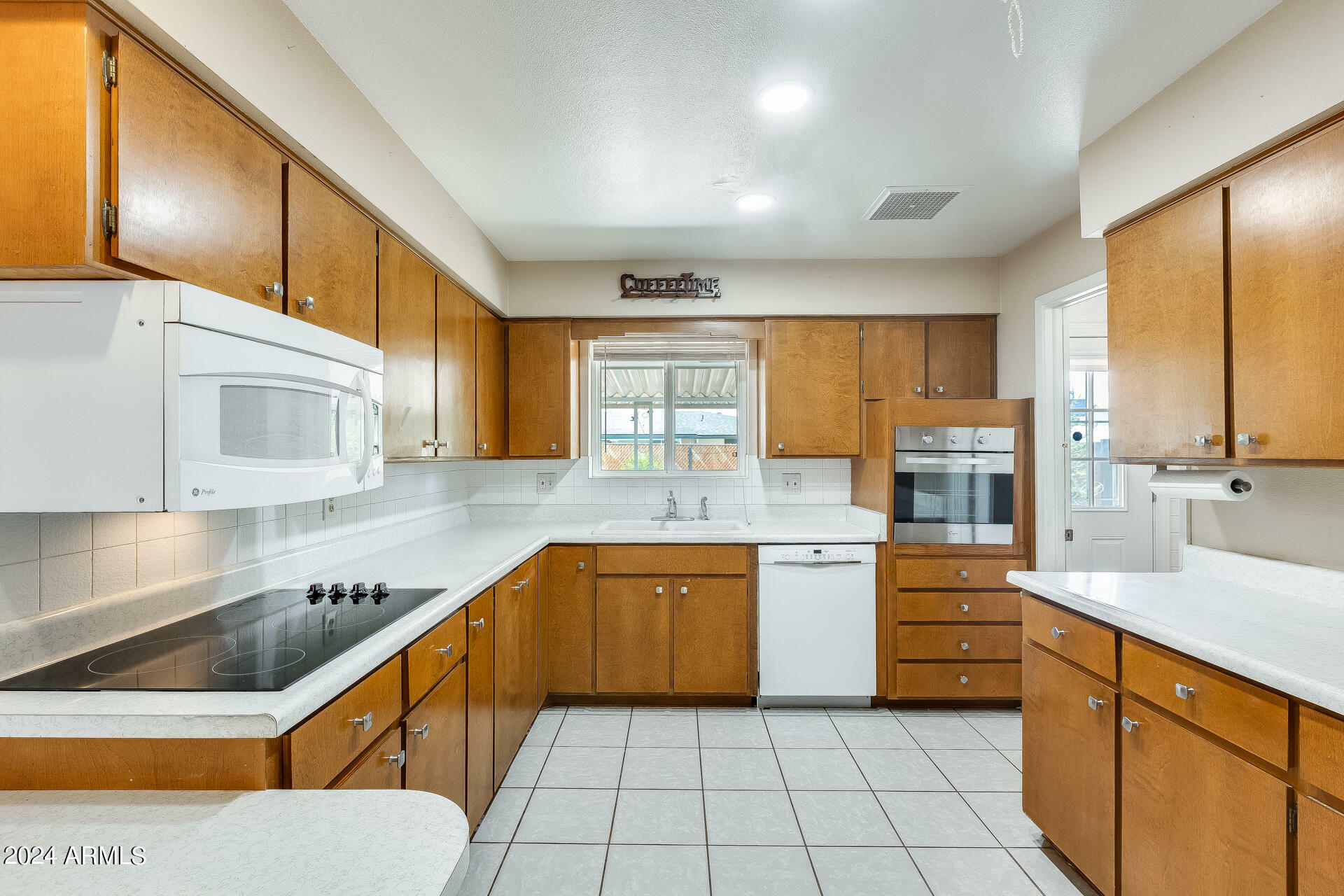 Property Photo:  6037 E Billings Street  AZ 85205 