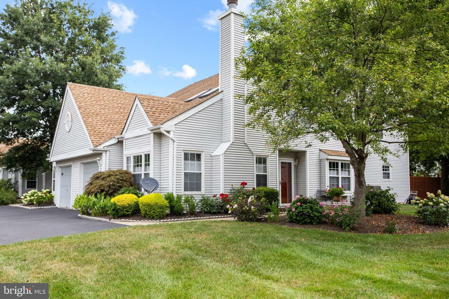 Property Photo:  191 Birch Hollow Drive  NJ 08505 