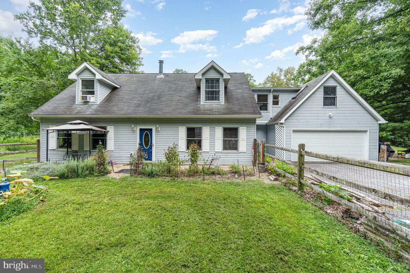 Property Photo:  128 Old Town Road  PA 17324 