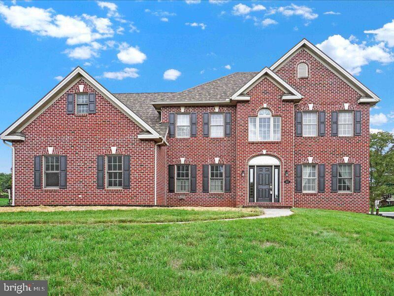 Property Photo:  1437 Brittany Drive  PA 17404 