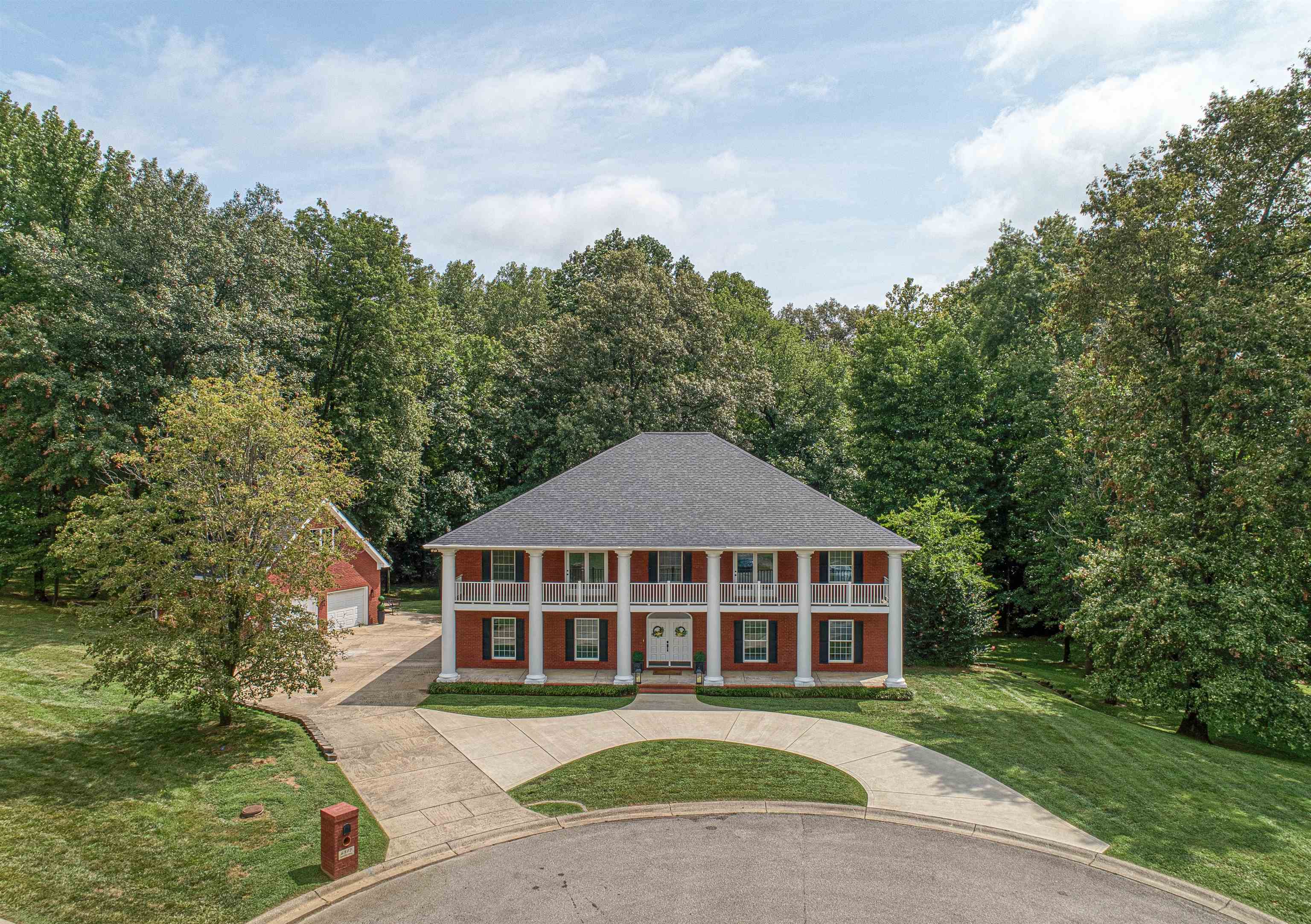 Property Photo:  6512 Ashworth Court  KY 42420 