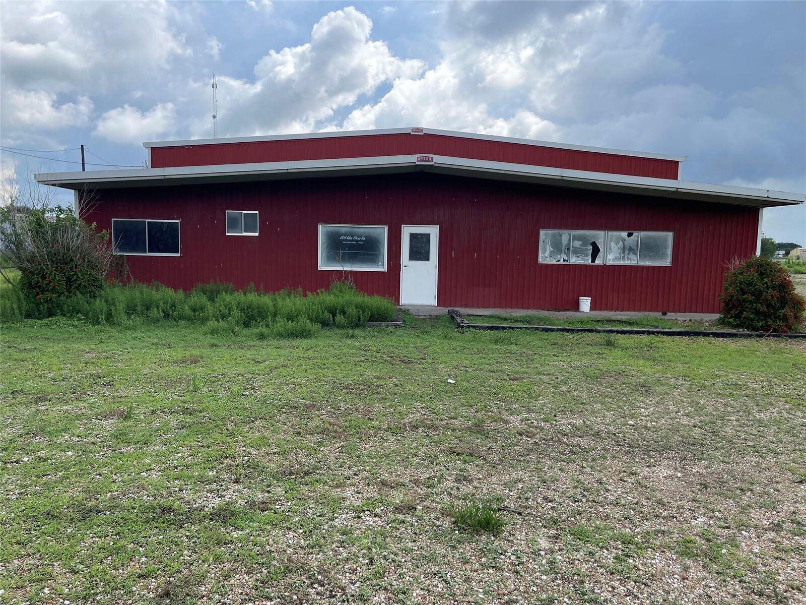 Property Photo:  204 Glen Flora Road  TX 77434 
