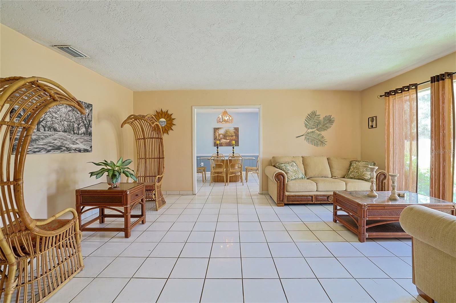 Property Photo:  2801 Waumpi Trail  FL 32751 