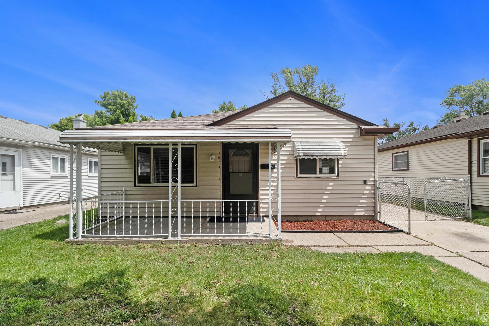 Property Photo: 4629 Dudley Street MI 48125 2607