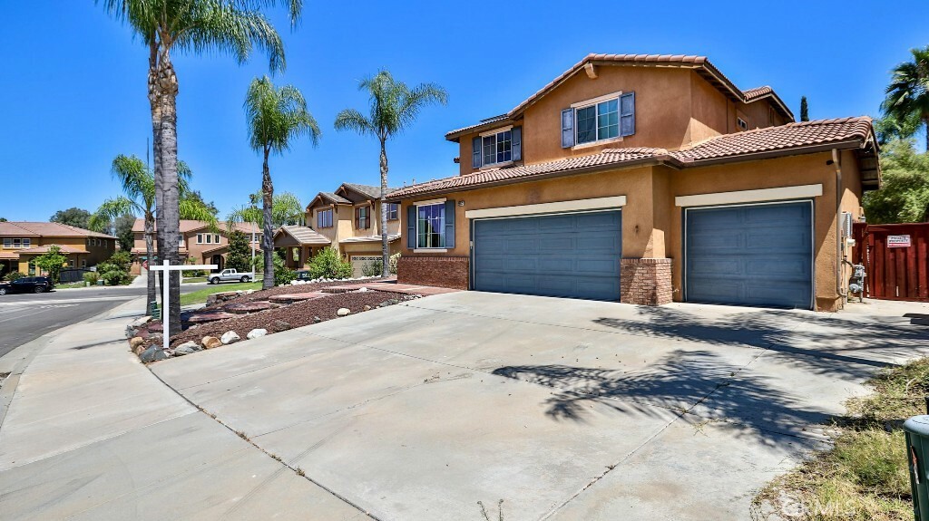 Property Photo:  29172 Woodfall Drive  CA 92563 