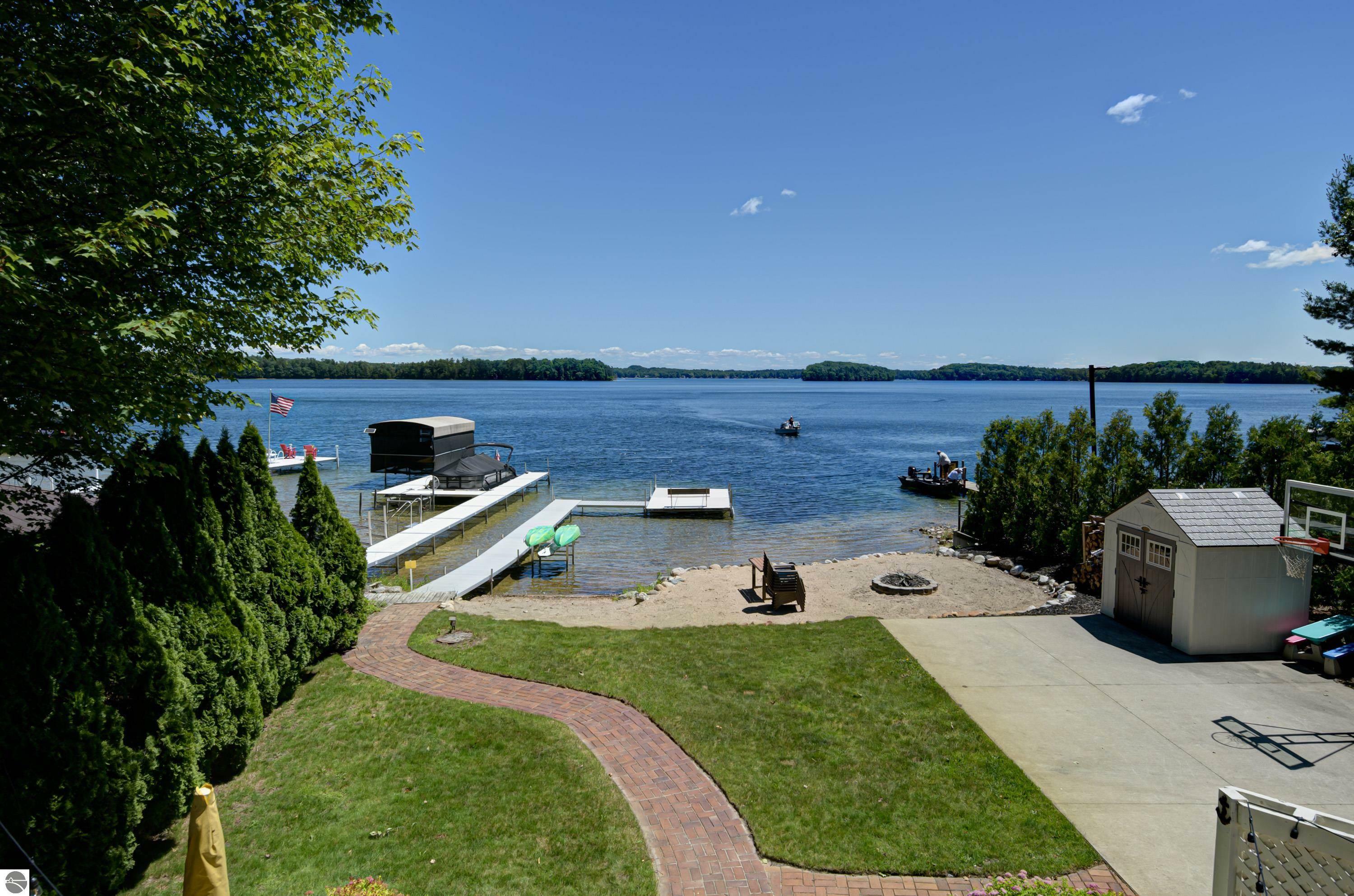 Property Photo:  2514 Crescent Shores Drive  MI 49685 