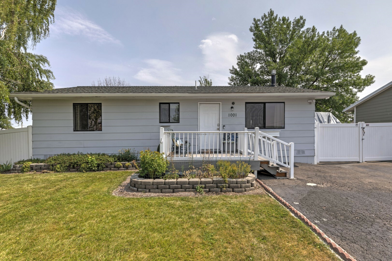 Property Photo: 1001 5th Street W MT 59860