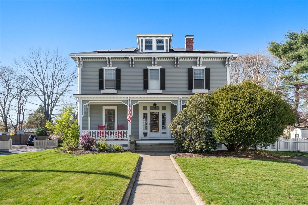 Property Photo:  215 Auburndale Avenue  MA 02466 