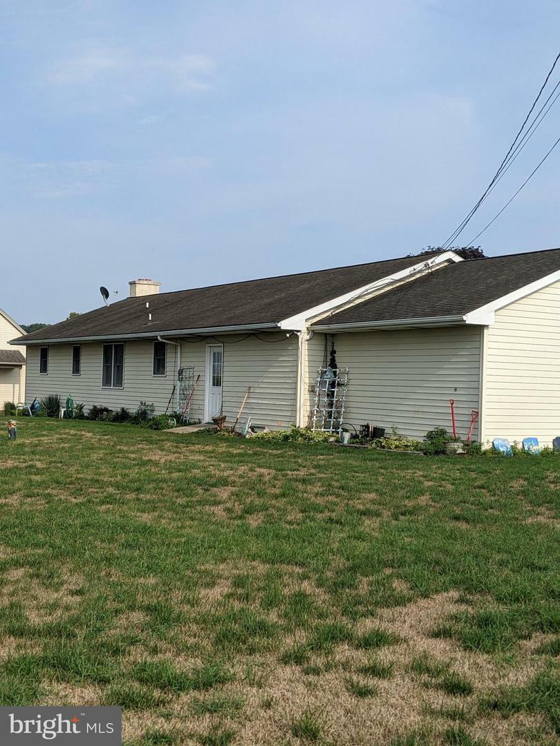 Property Photo:  63 Harristown Road  PA 17562 