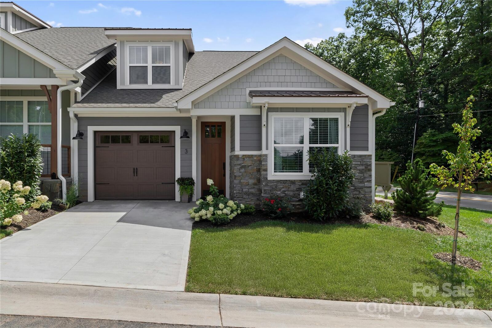 Property Photo: 22 Heartleaf Circle Lot 8 NC 28704
