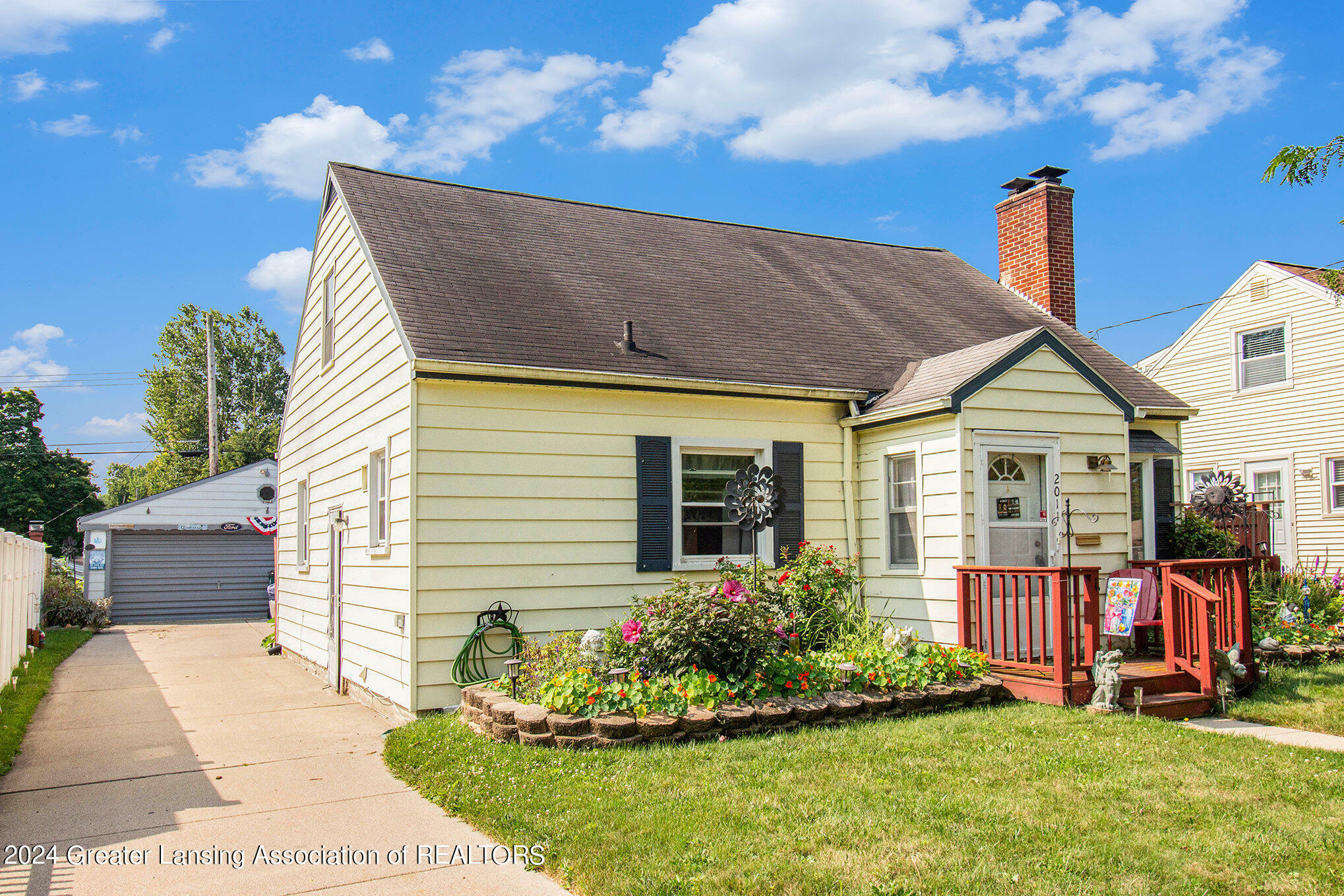 2011 Victor Avenue  Lansing MI 48910 photo