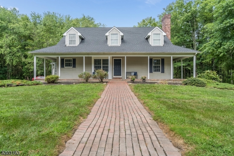 Property Photo:  17 Charlestown Rd (Cr 635)  NJ 08827 