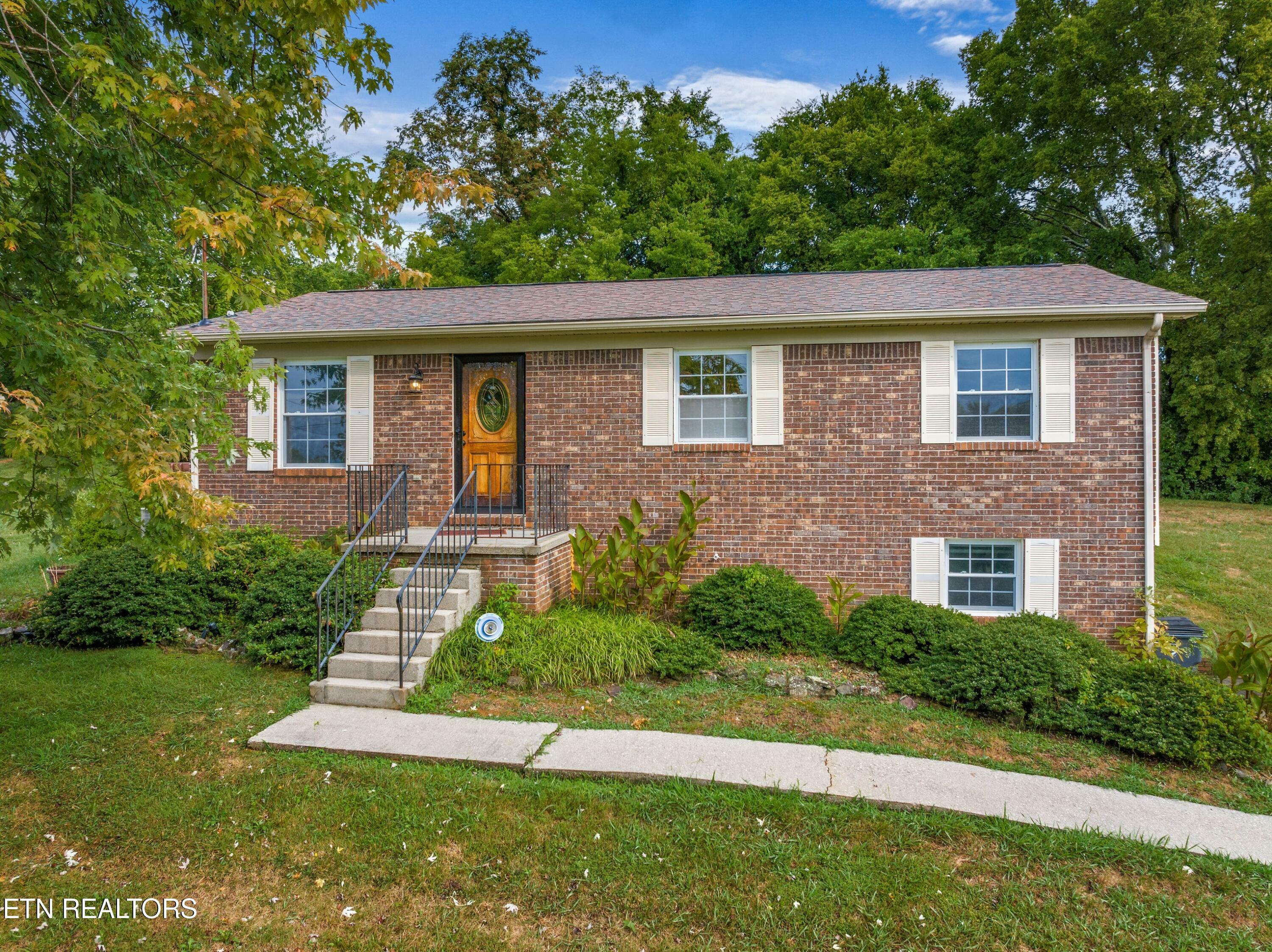 Property Photo:  508 Randolph Drive  TN 37813 