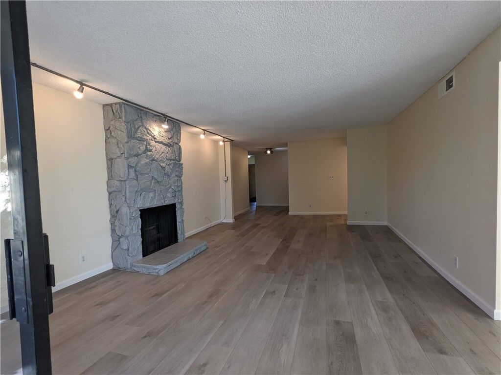 Property Photo:  635 E Elmwood Avenue 206  CA 91501 
